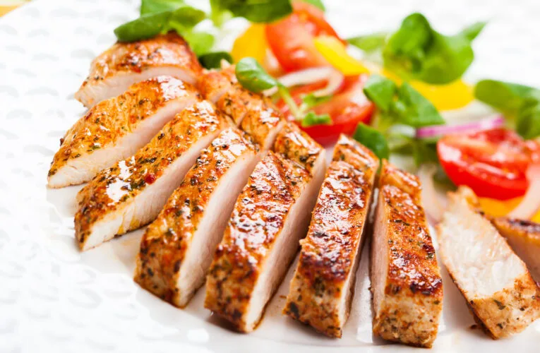 Sautéed chicken with greens